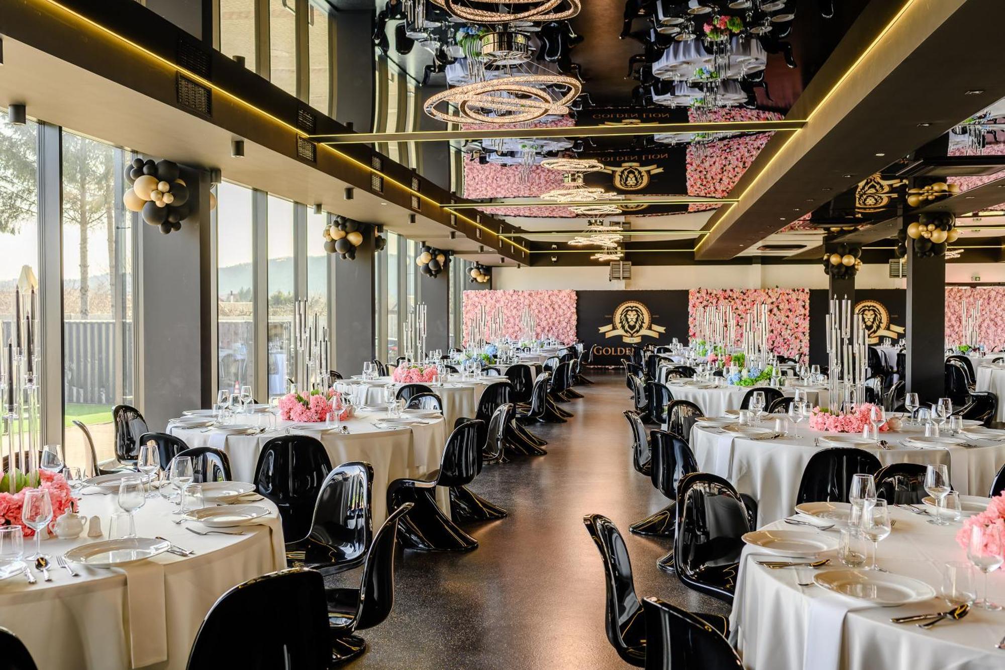 Golden Lion House Bed&Breakfast Румя Экстерьер фото