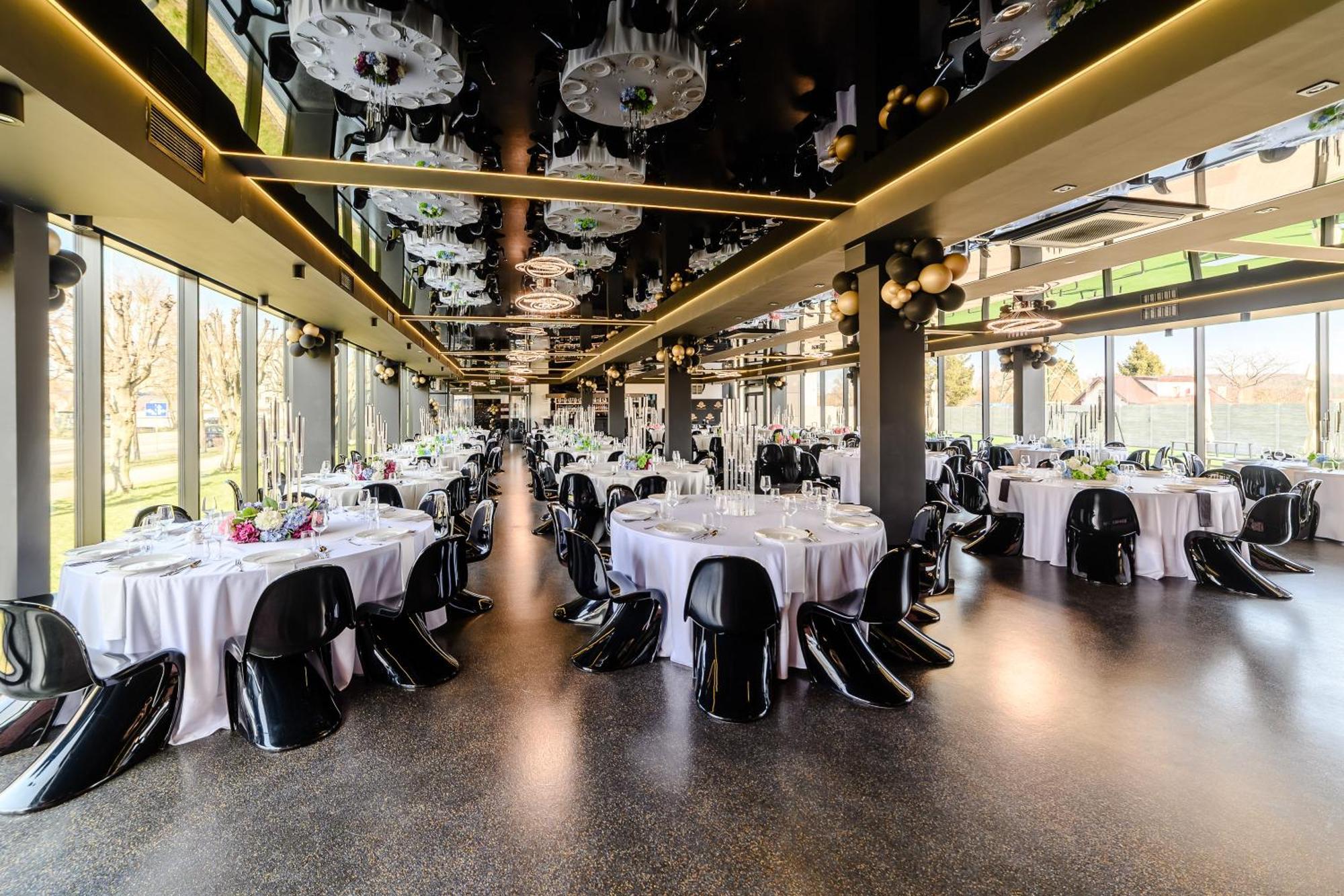 Golden Lion House Bed&Breakfast Румя Экстерьер фото