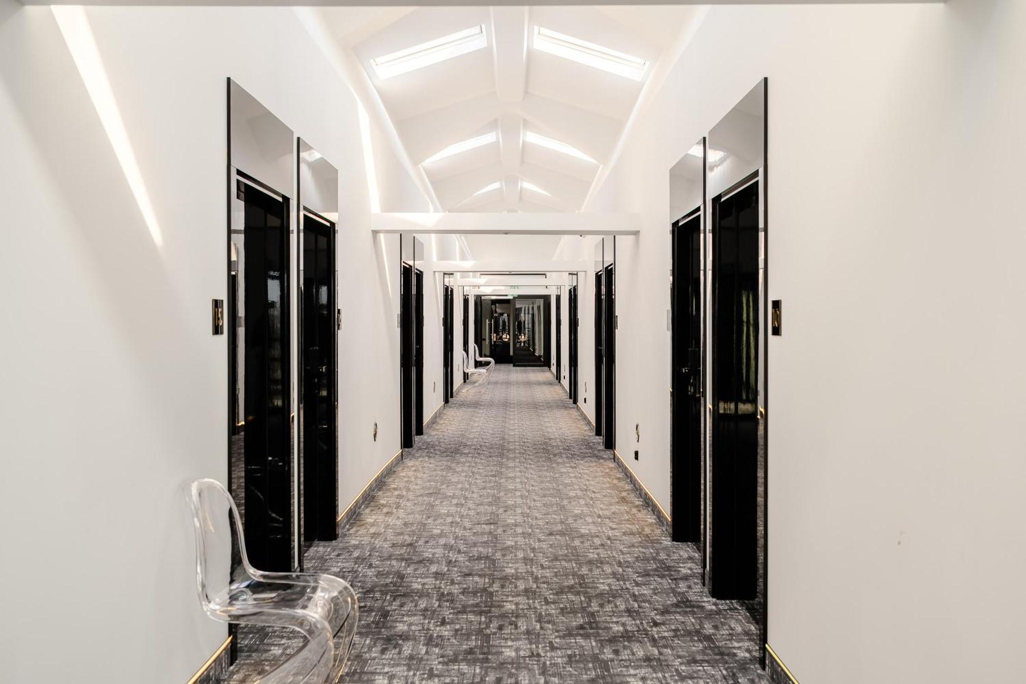 Golden Lion House Bed&Breakfast Румя Экстерьер фото